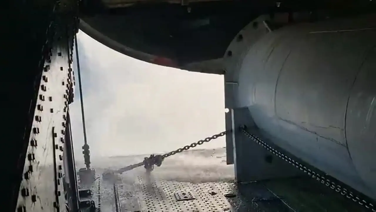 فیلم دیدنی از لحظات عملیات اطفای هوایی آتش‌سوزی جنگل‌های الیت چالوس