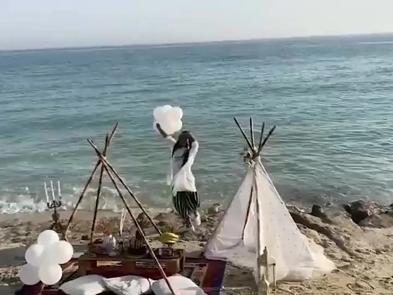 آزاده زارعی، بازیگر سریال «آوای باران» تغییر چهره داد/ خانوم بازیگر در36 سالگی با این استایل سنتی منحصربه فرد اصلا قابل شناسایی نیست