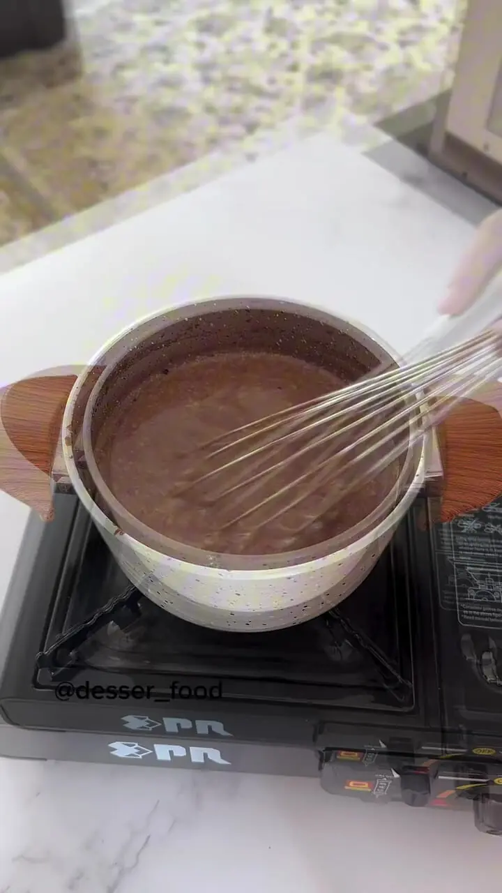 فیلم آموزش دسر شکلاتی خوشمزه