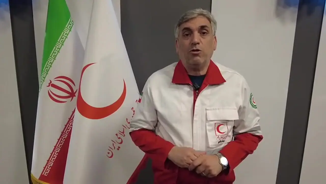 فیلم / آخرین جزییات عملیات اطفای حریق جنگل‌های الیت چالوس با مشارکت تیم‌های عملیاتی و بالگردهای هلال‌احمر