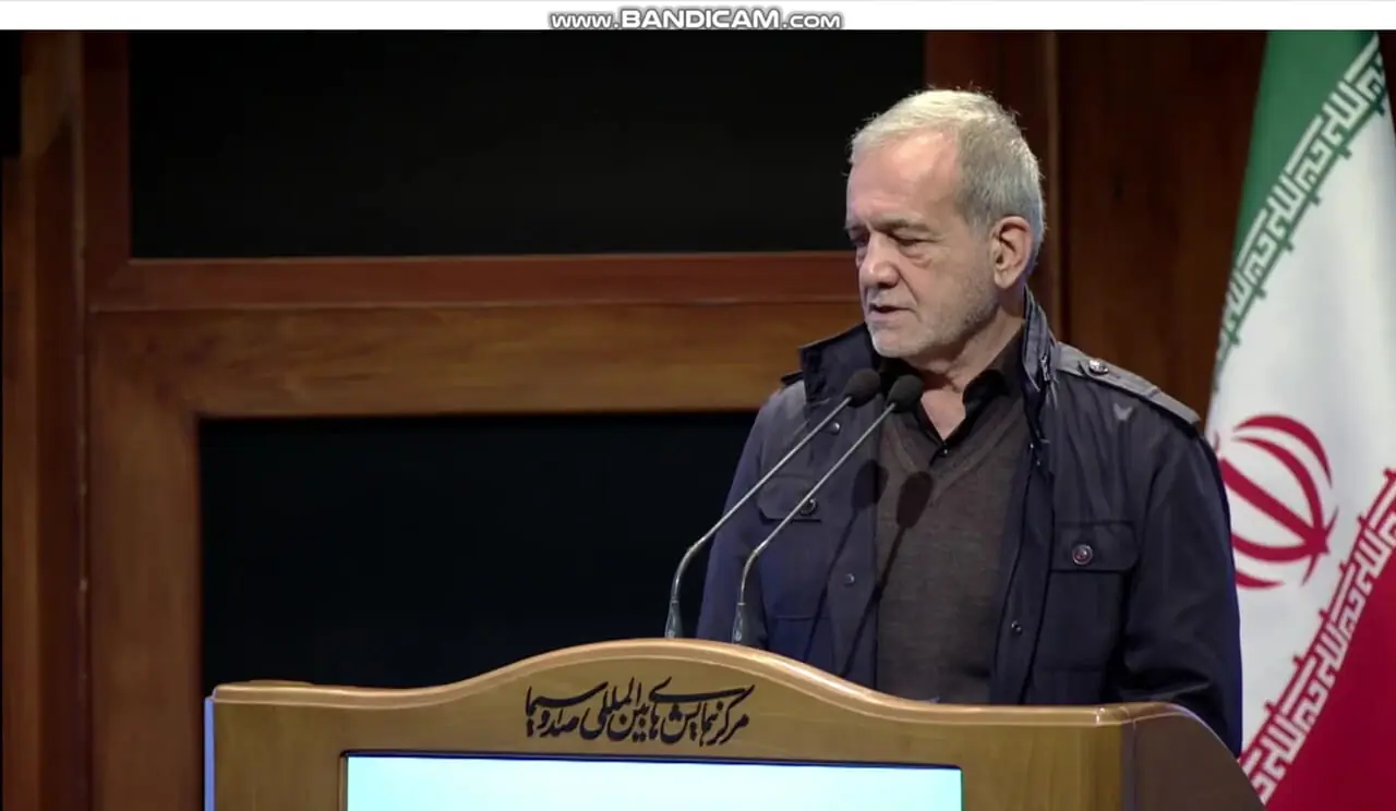 پزشکیان : دولت در مسیر حذف قیمت‌گذاری دستوری است / گشایش‌های خوبی در بریکس، شانگهای و اوراسیا ایجاد شده است