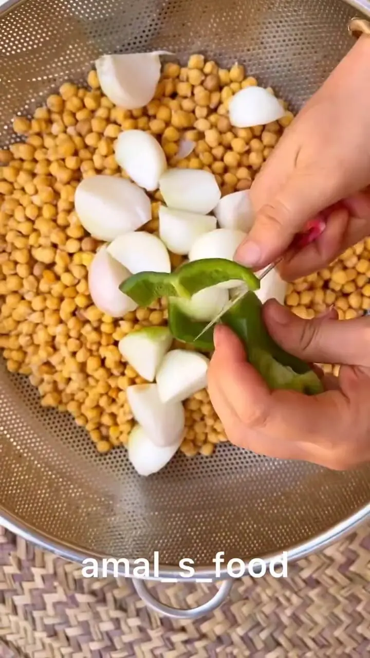 فیلم طرز تهیه فلافل ترد آبادانی 