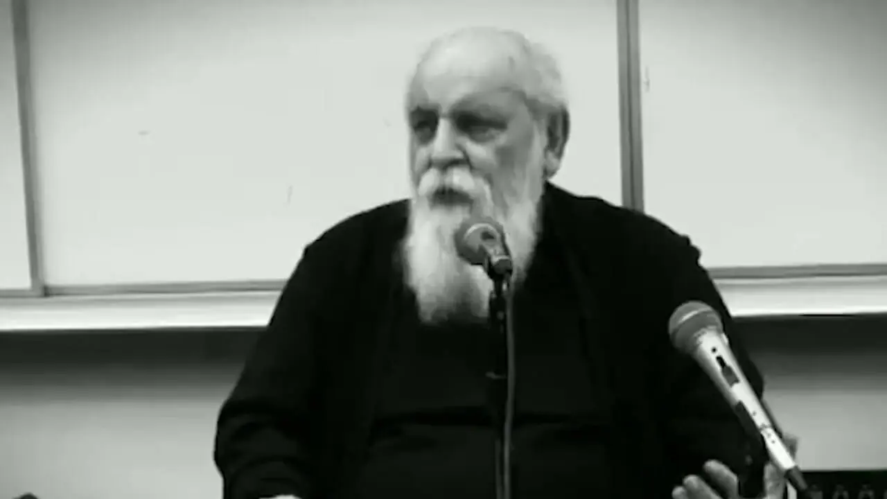 شعرخوانی زیبا و جگرسوز هوشنگ ابتهاج با صدای بهشتی خودش: ارغوان،شاخه همخون جدا مانده من آسمان تو چه رنگ است امروز؟+فیلم