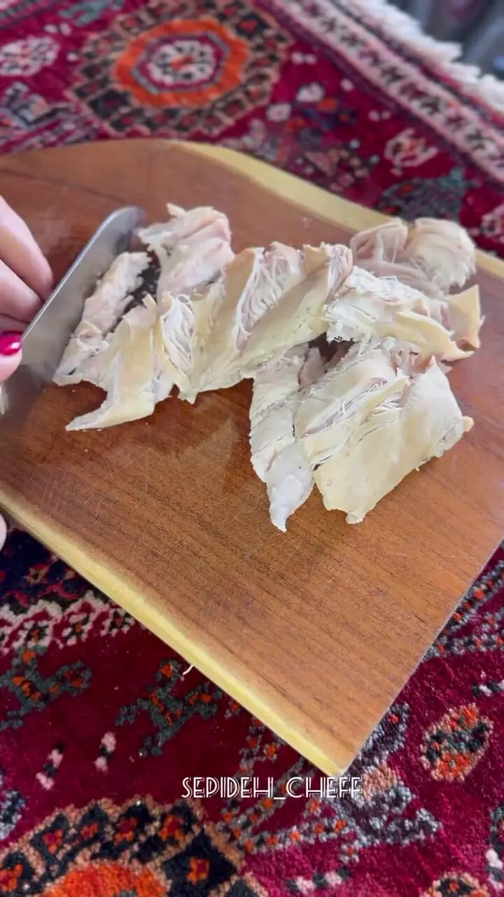 فیلم طرز تهیه ساندویچ مرغ و قارچ خوشمزه و فوری