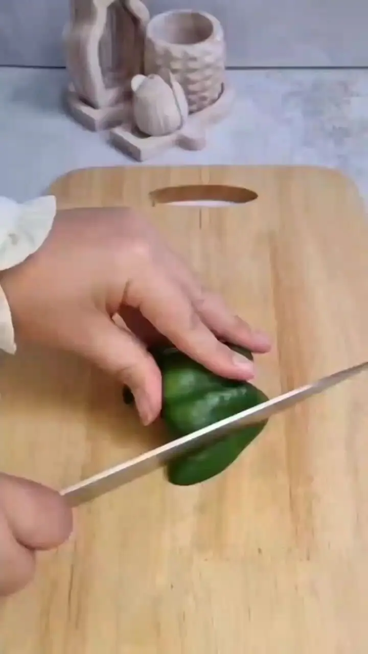 فیلم طرز تهیه شام فوری با پاستا و سوسیس