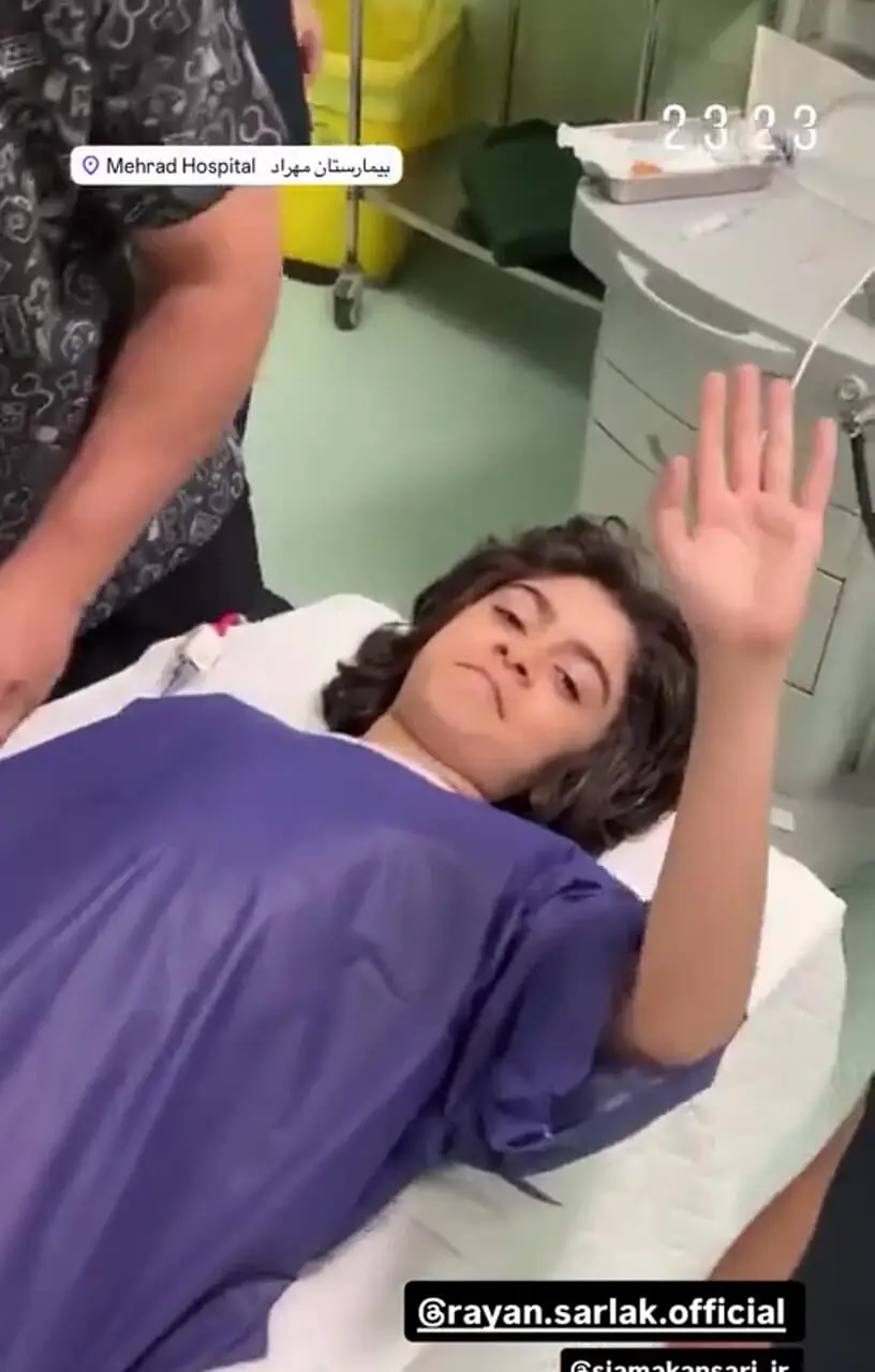 فیلم/ بدرقه پسر بچه ژاله صامتی به اتاق عمل در بیمارستان کودکان و لحظه بیهوشی او/ رایان سرلک نماد پسر قوی ایرانی که منش و ادبش زبانزد خاص و عامه