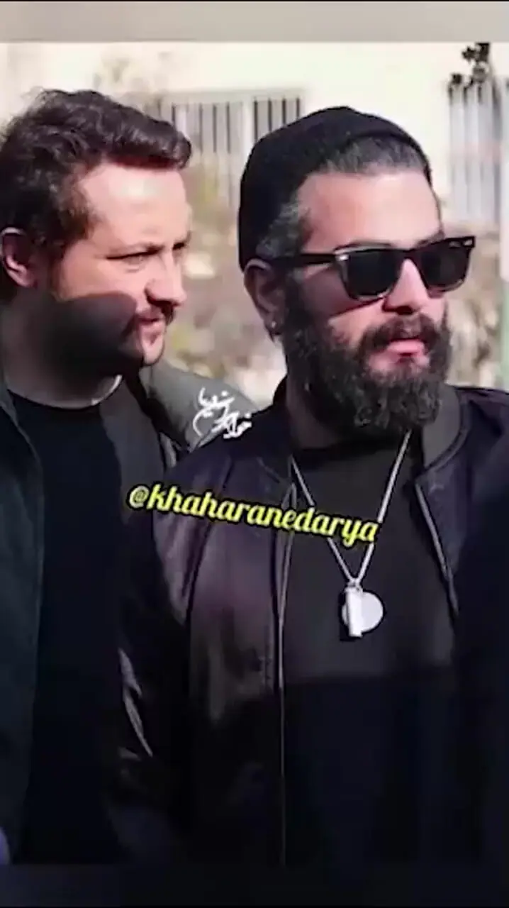 فیلم / هانیه توسلی، بهزاد خلج، هادی حجازی فر، سمیرا حسن‌پور، امیر جدیدی، پردیس پورعابدینی، امیرمحمد زند و سایر هنرمندانی که مهرداد صدیقیان را در مراسم ختم پدرش یاری کردند/ روحش شاد و یادش گرامی