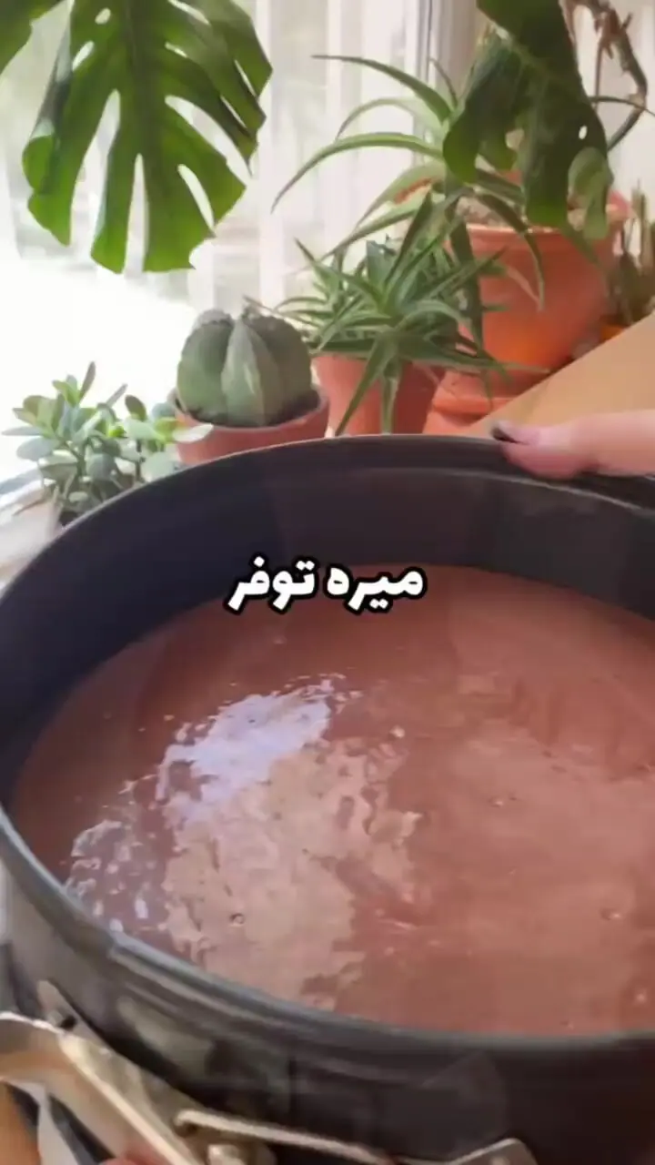 فیلم طرز تهیه کیک خیس کافه‌ای با بافت نرم و لطیف