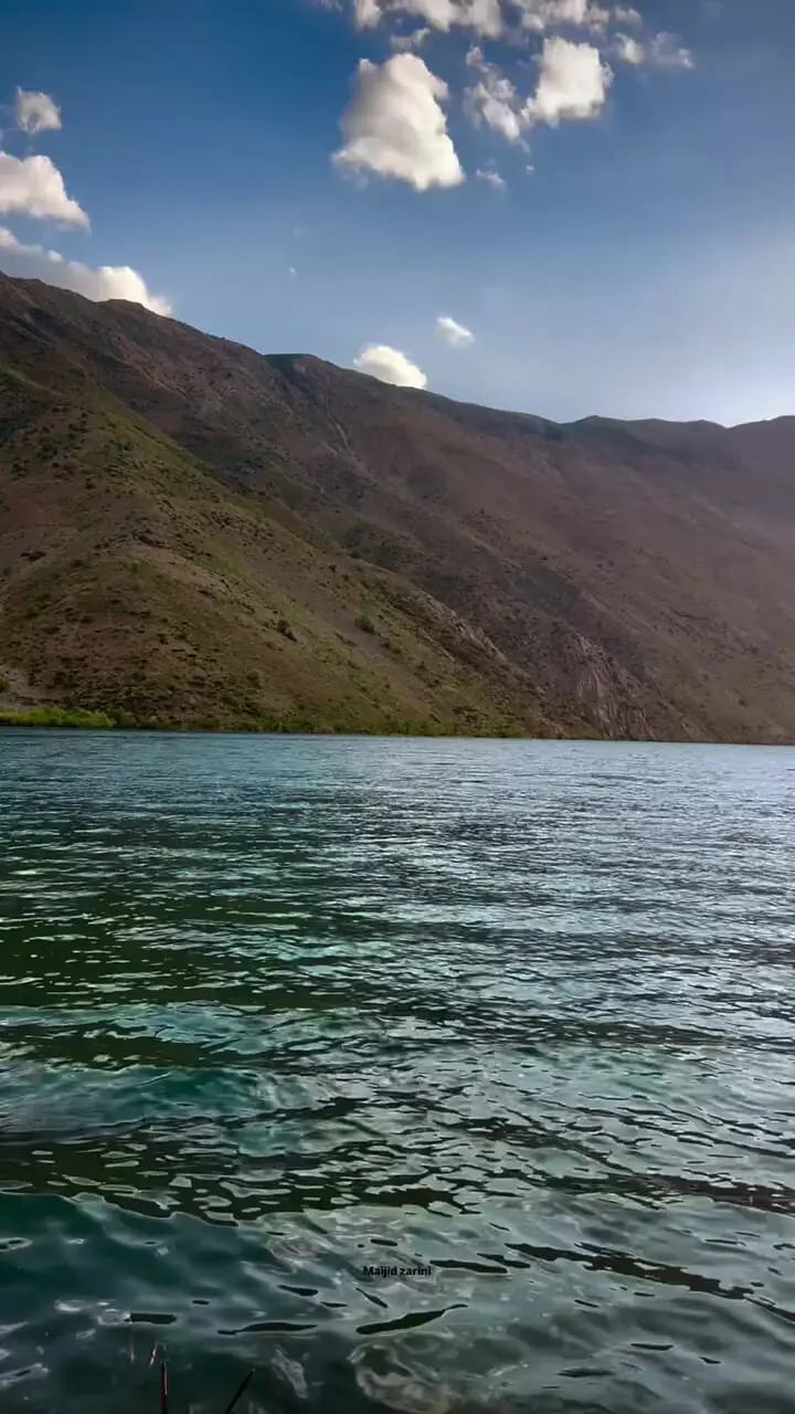 فیلم طبیعت بکر و آرامش بخش دریاچه گهر