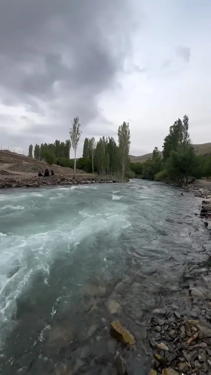 فیلم زیبایی‌های عباس‌آباد گلپایگان