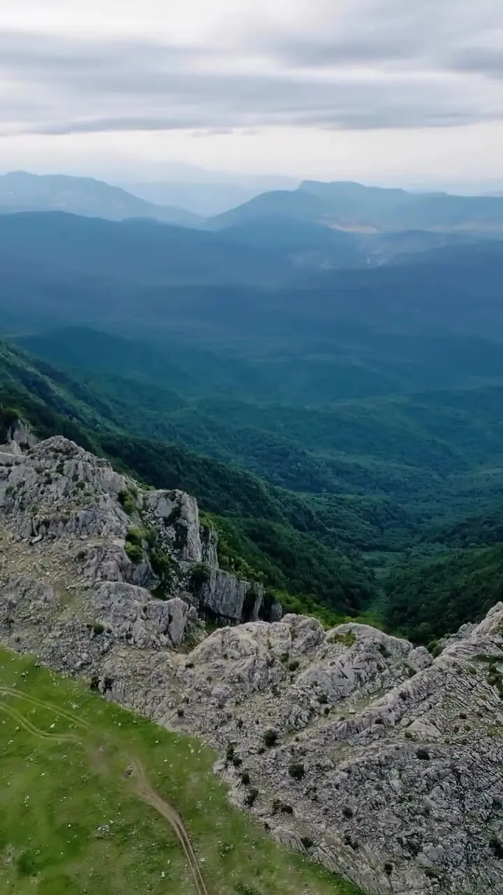 فیلم مرز بین جنگلهای هیرکانی و فلات مرکزی