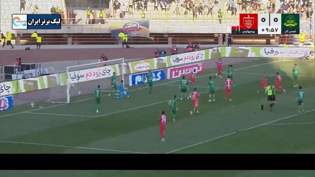 گل اول پرسپولیس توسط سروش رفیعی در دقیقه 10/ شمس‌آذر 0 - پرسپولیس 1
