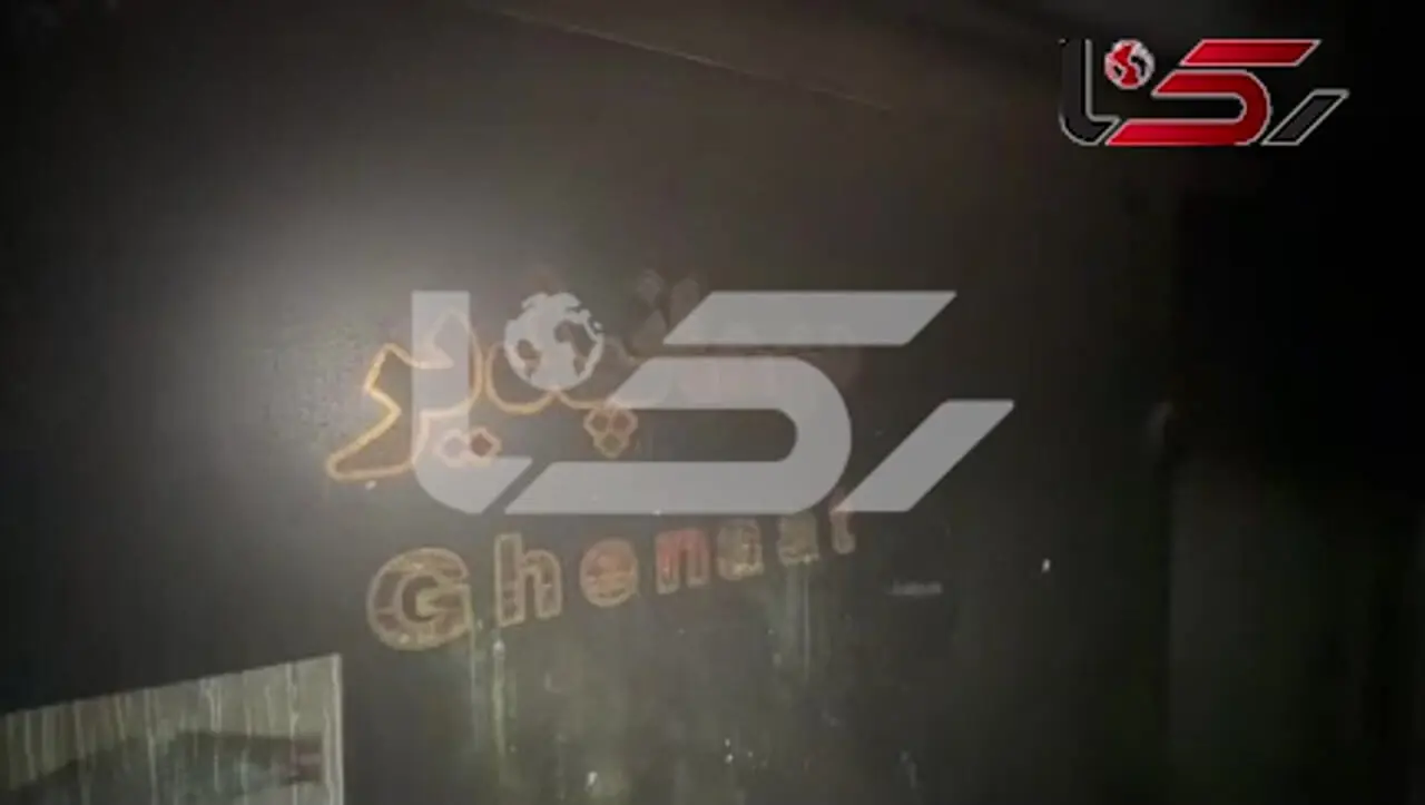 آتش‌سوزی نیمه‌شب در قلب تهران / نجات معجزه‌آسای 70 مسافر + عکس و فیلم