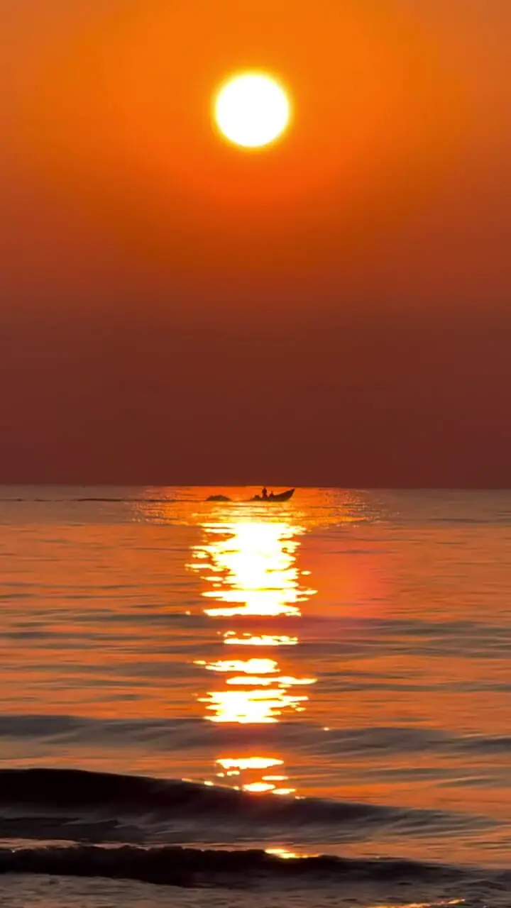 فیلم طلوع دیدنی شیندان از دل دریا