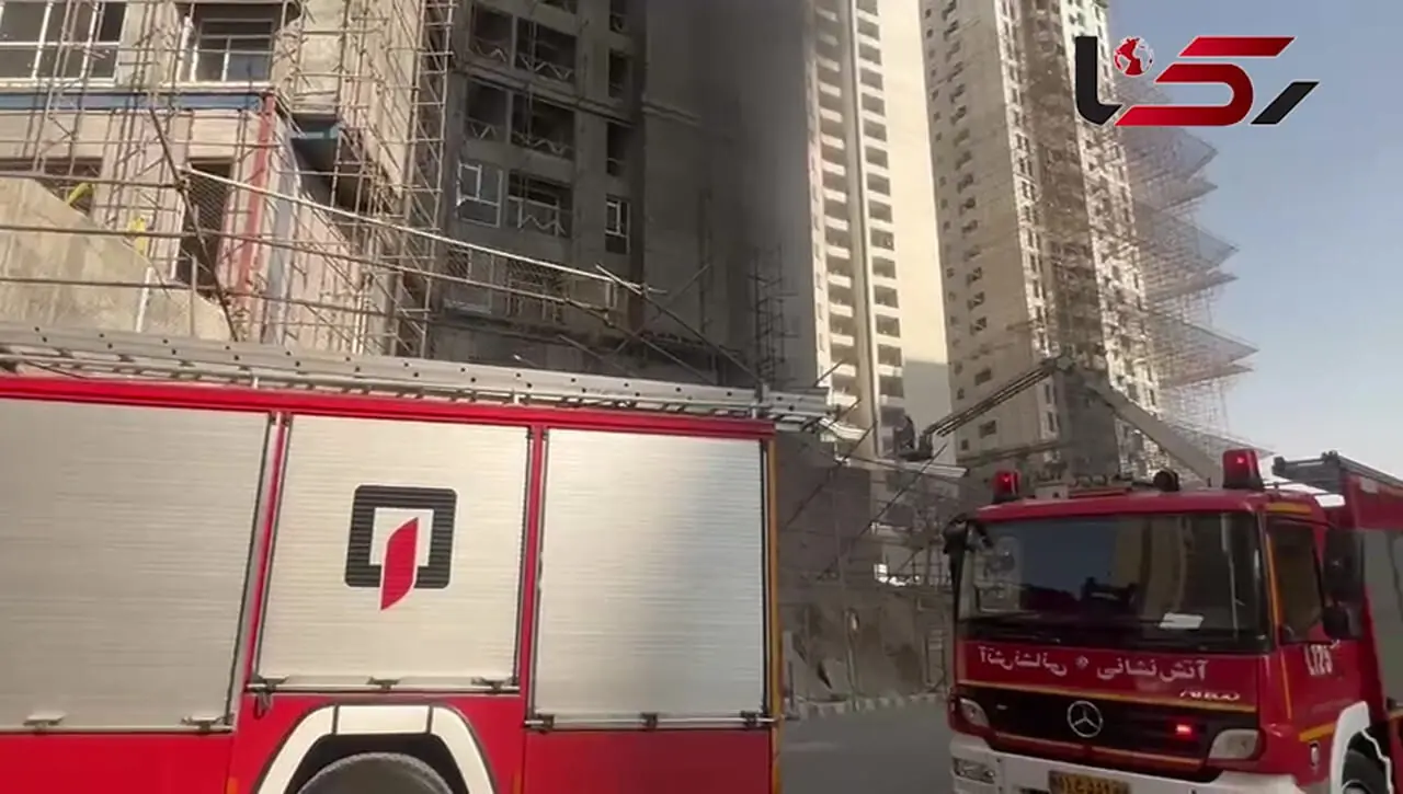 آتش سوزی هولناک در برج 20 طبقه بزرگراه همدانی / 30 زن و مرد از درون آتش نجات داده شدند + عکس و فیلم