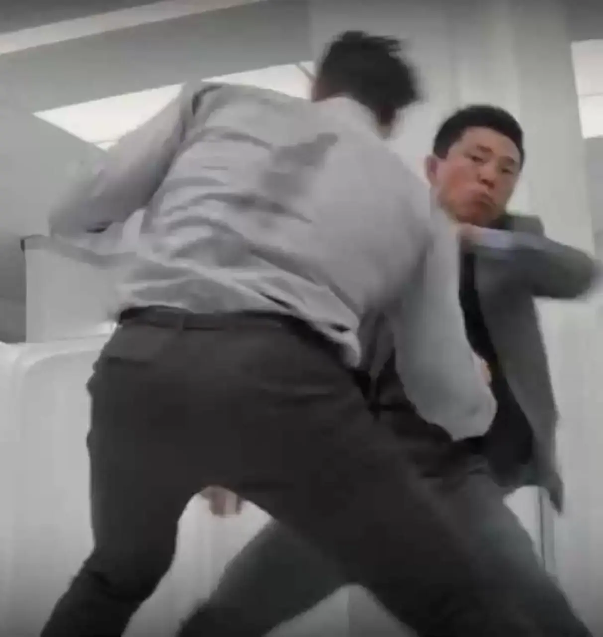 سکانس معروف ماموریت غیر ممکن با بازی هنری کویل و تام کروز! + فیلم