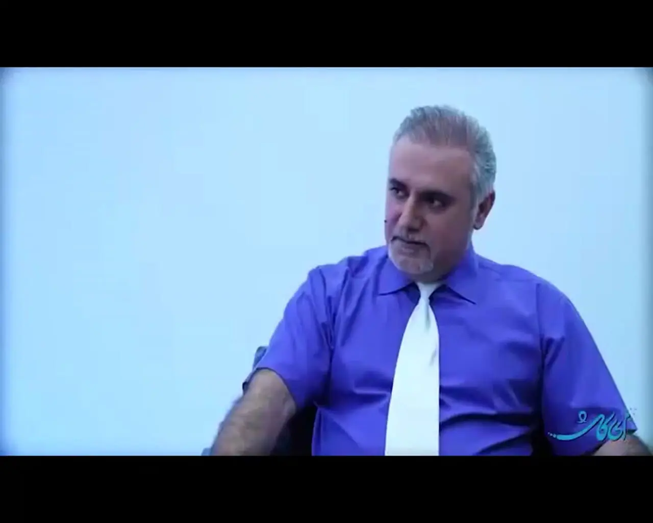 فیلم/ بازیگر معروف، راز خودکشی‌اش را فاش کرد: سال 97 که مادرم فوت کرد گفتم همه چی تموم میشه... سال 1400 تصمیم گرفتم خودکشی کنم حتی قرص خریدم و...!