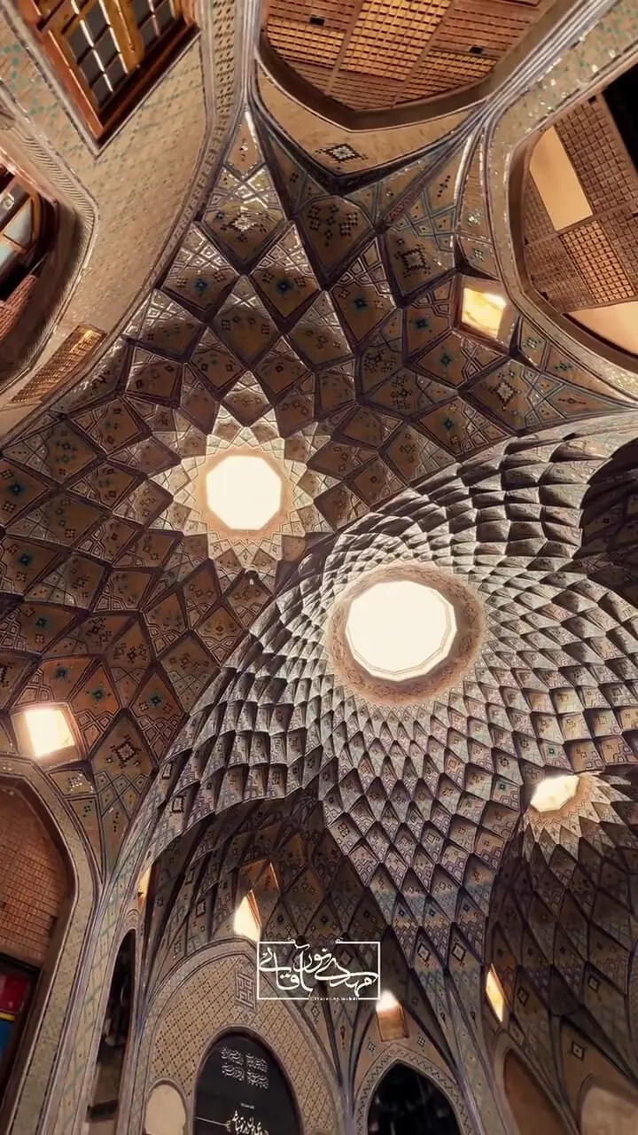 فیلم معماری بازار سنتی تیمچه امین الدوله