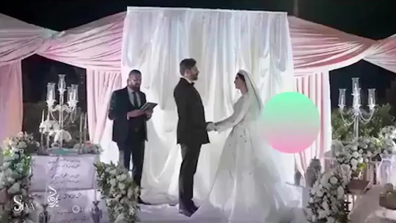 فیلم / محمدرضا علیمردانی در عروسی مریم مومن جای برادر نداشته‌اش را پر کرد /  از شعرخوانی با احساس  تا خواندن عقد آریایی برای خانم بازیگر  و سهیل قاصدی