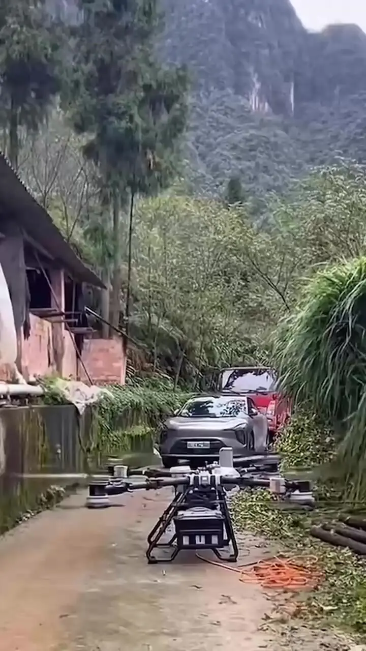 کاپتان عامل سقوط پهپاد شد + فیلم