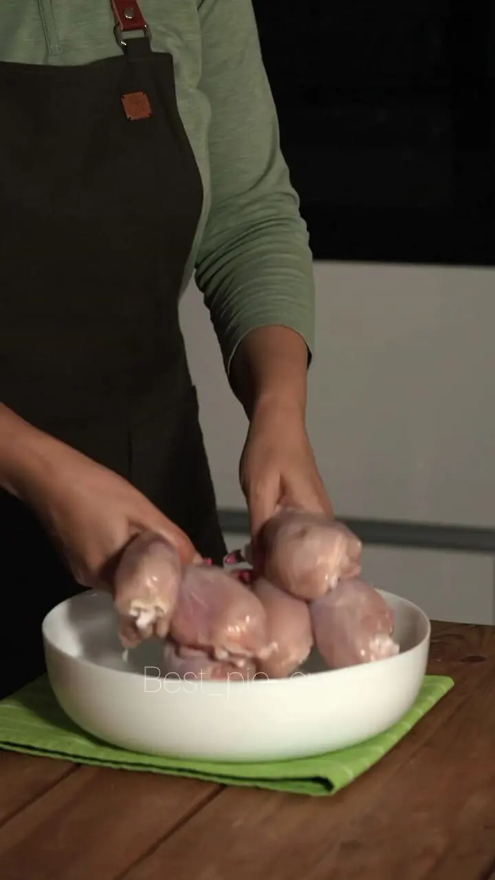 فیلم طرز تهیه فسنجون مجلسی