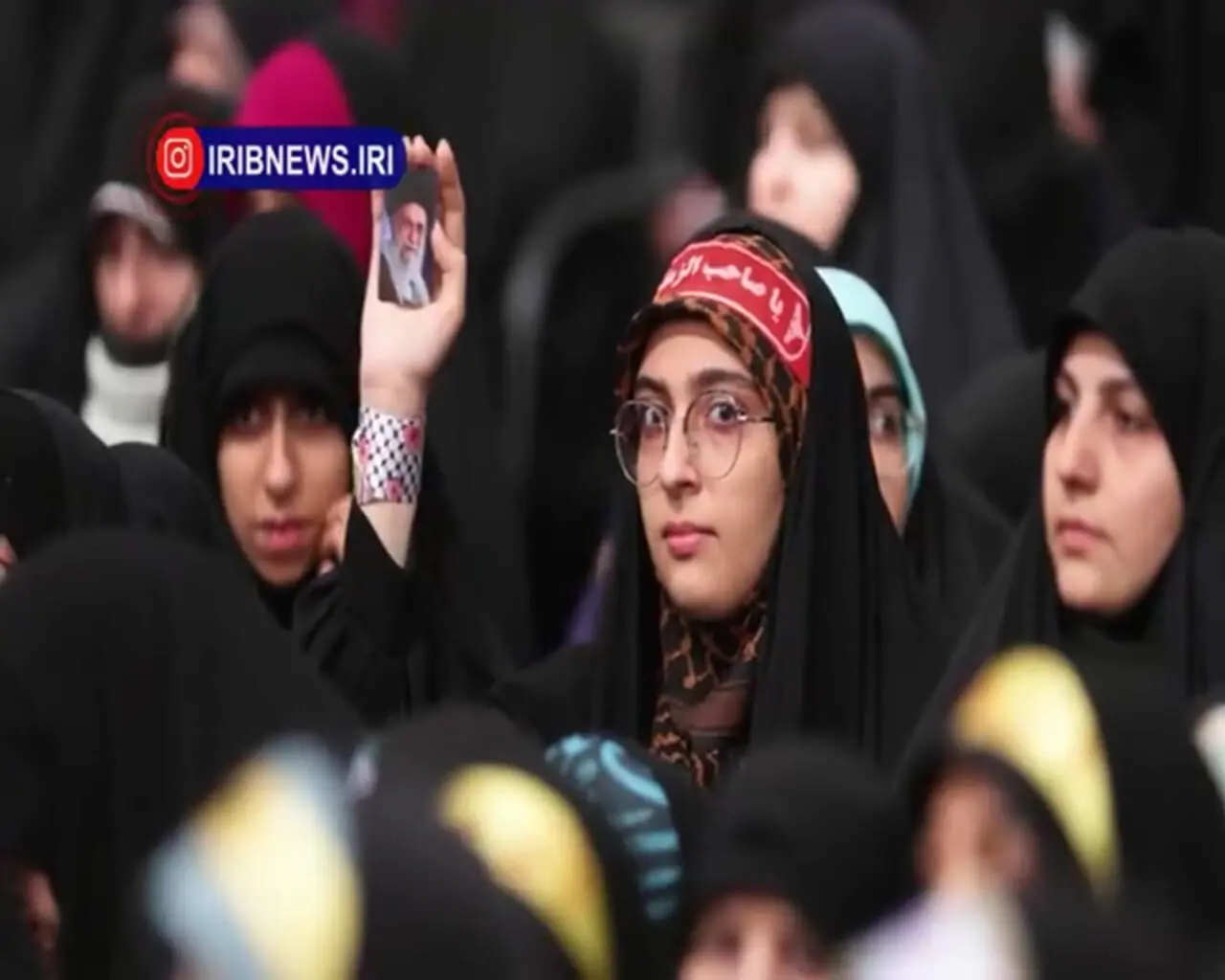 لحظه دعوت از اقشار مختلف مردم برای میهمانی در بیت رهبری 