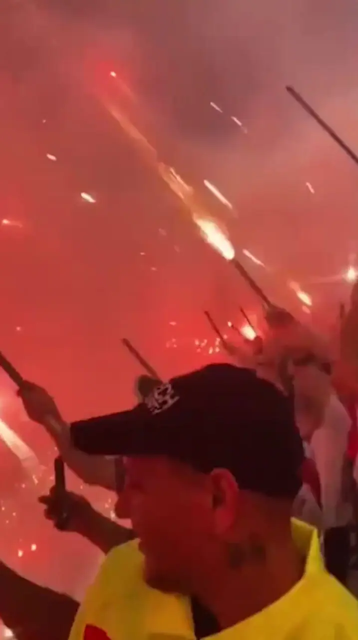 فیلم صحنه‌های خیره کننده طوفان رنگ در استادیوم آرژانتین