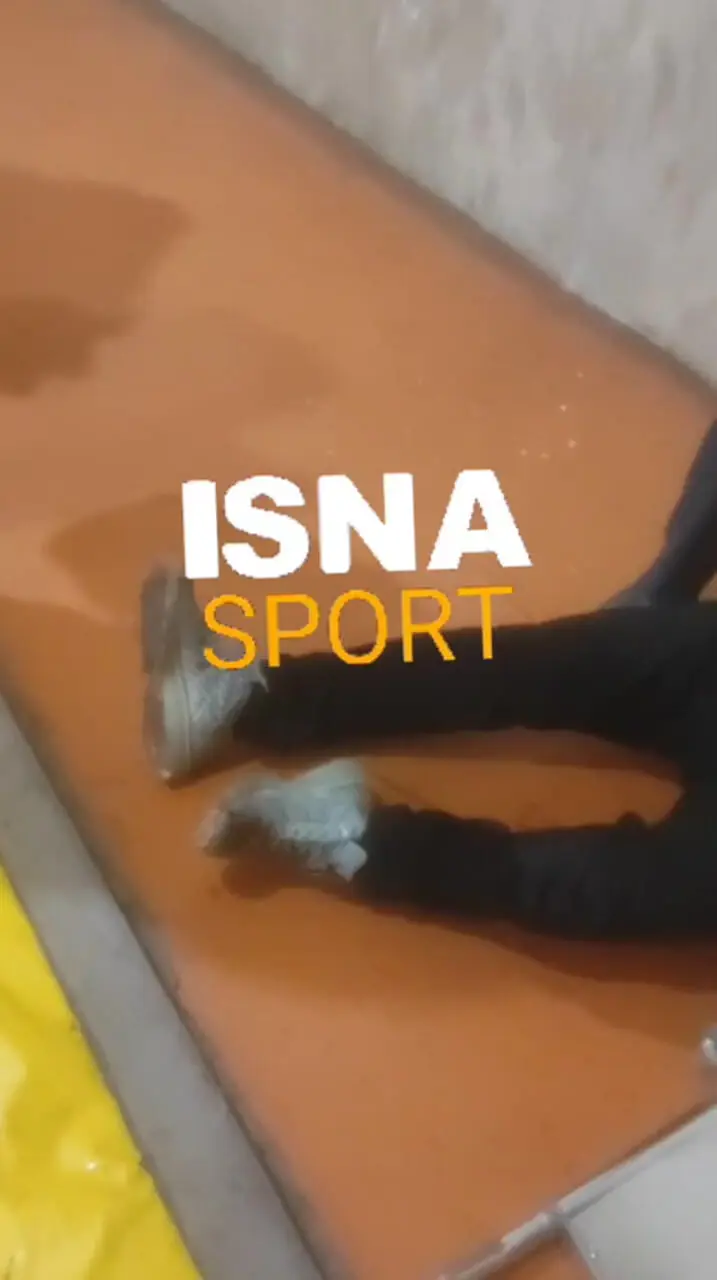 حمله خونین با قمه به داور بین‌المللی در سالن کشتی نهاوند