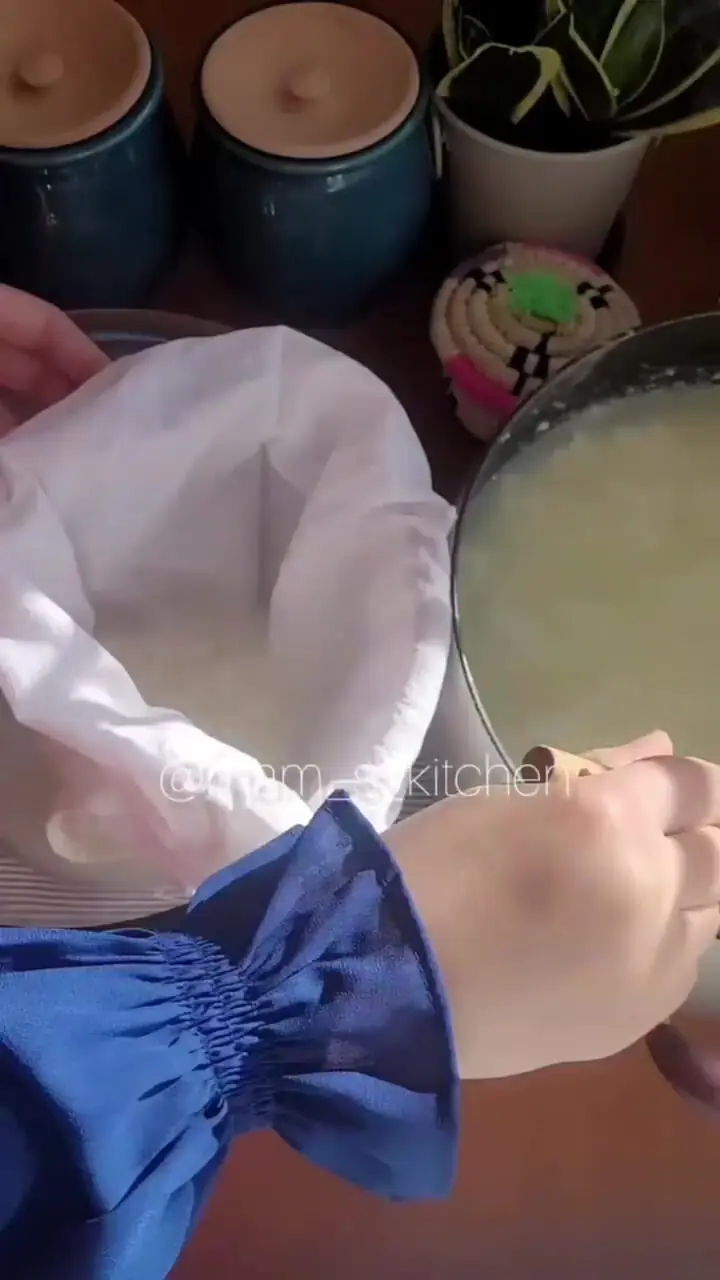 فیلم طرز تهیه پنیر محلی