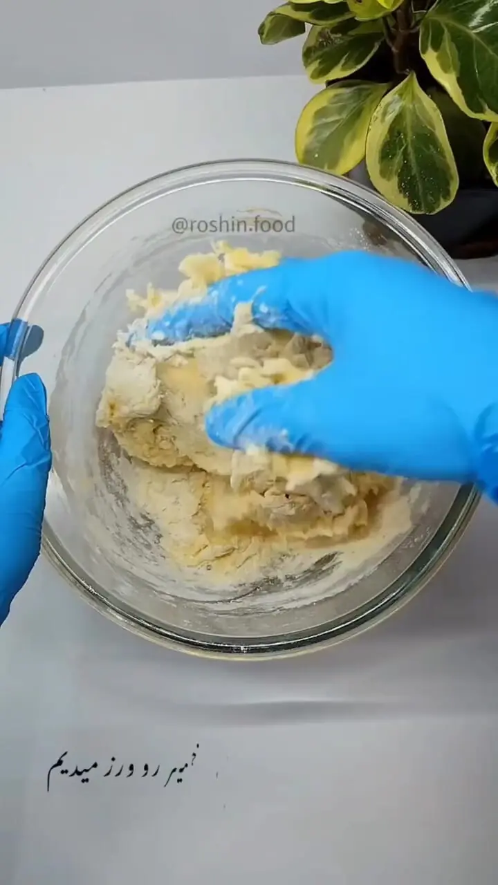 فیلم طرز تهیه دونات پنبه ای 