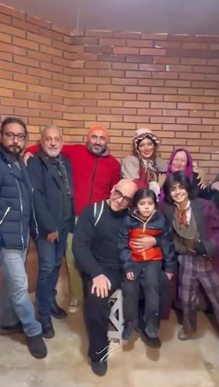 فیلم / تیپ و استایل جذاب بازیگران زن و مرد در نمایش الیور توئیست / از استایل الگویی غزل شاکری و کتانه افشار از استایل هوتن شکیبا و رایان سرلک تا بهنوش طباطبایی و 