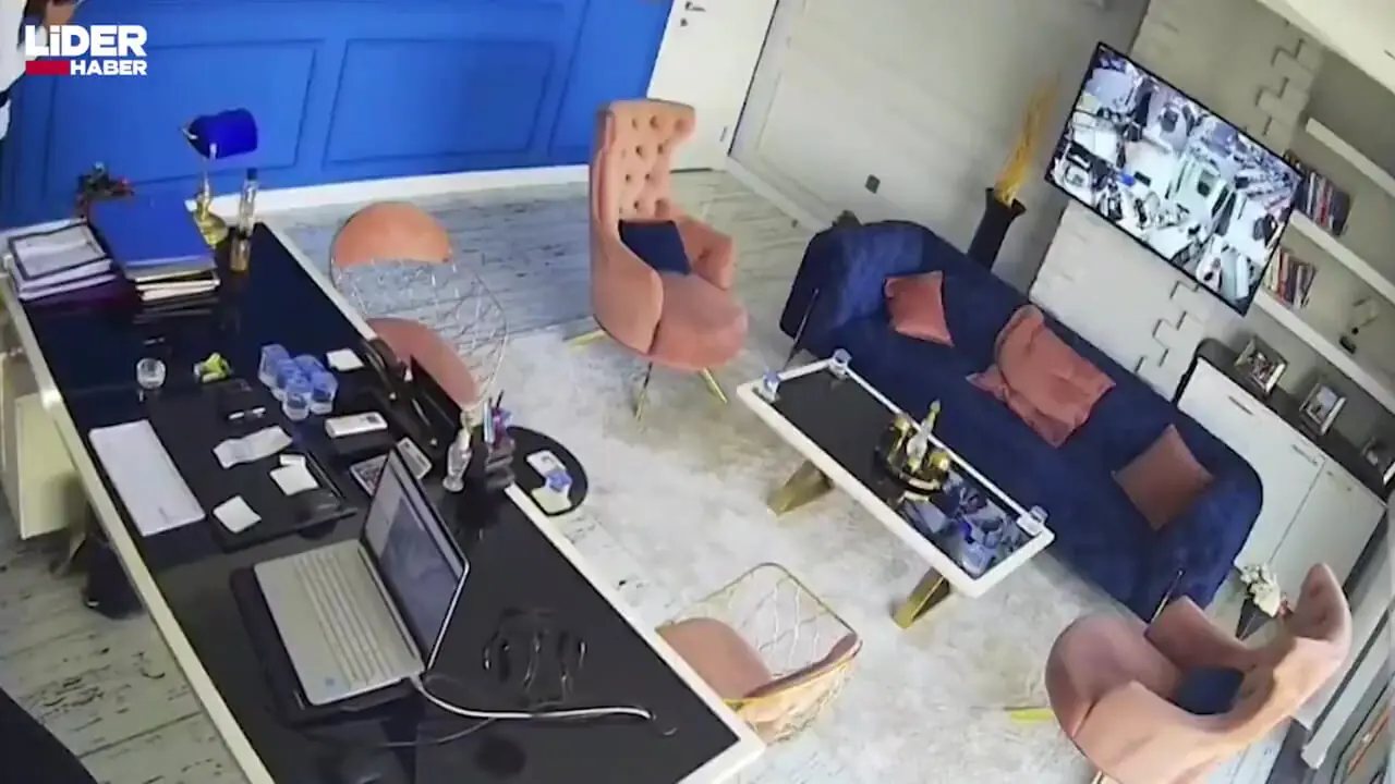 فیلم لحظه وقوع زلزله‌ در آنتالیا ترکیه