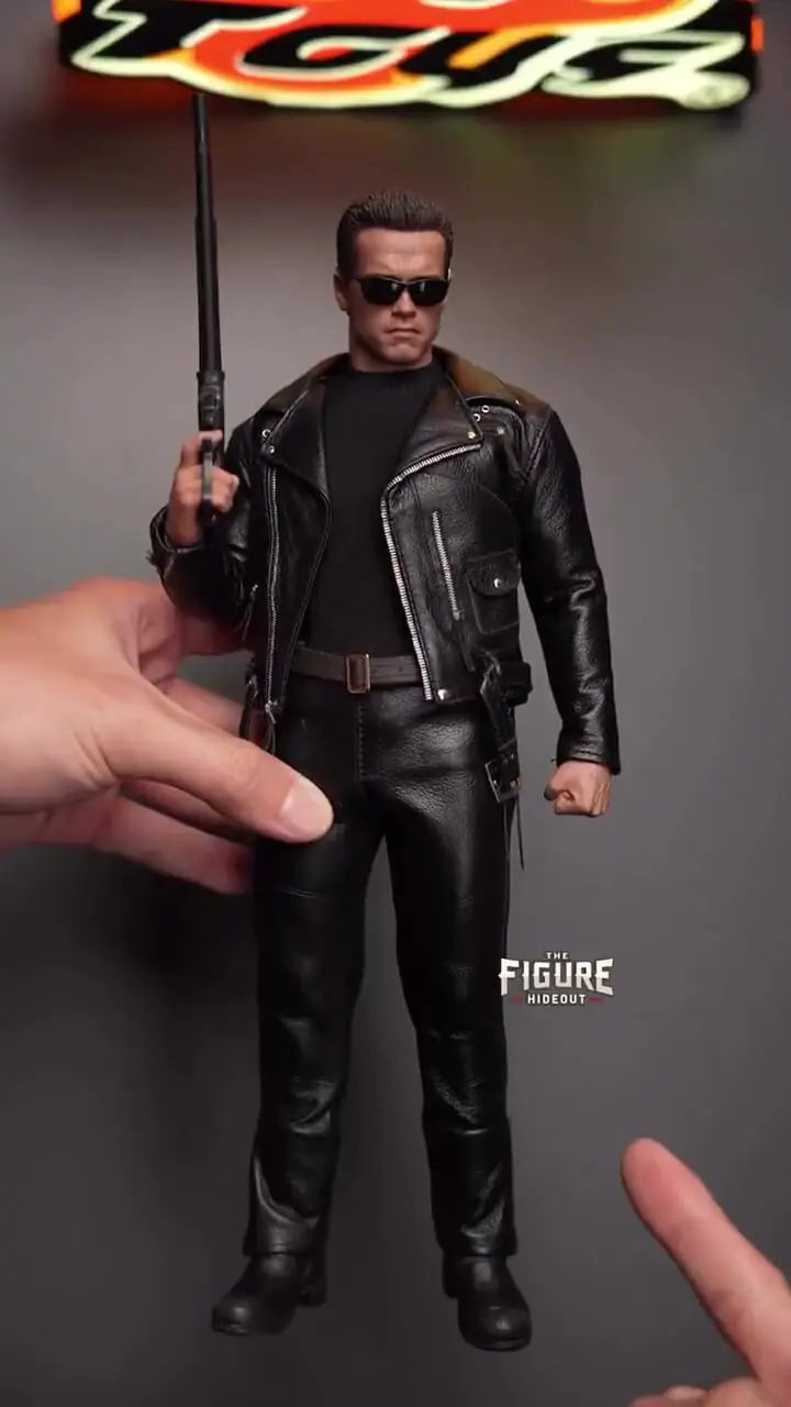 جزئیاتی که تو این اکشن‌ فیگور وجود داره، شخصیت اصلی تو فیلم نداشت! + فیلم 