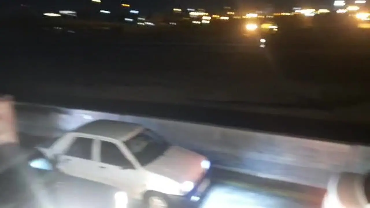 فیلم تصادف زنجیره‌ای خودروها در اتوبان امام علی