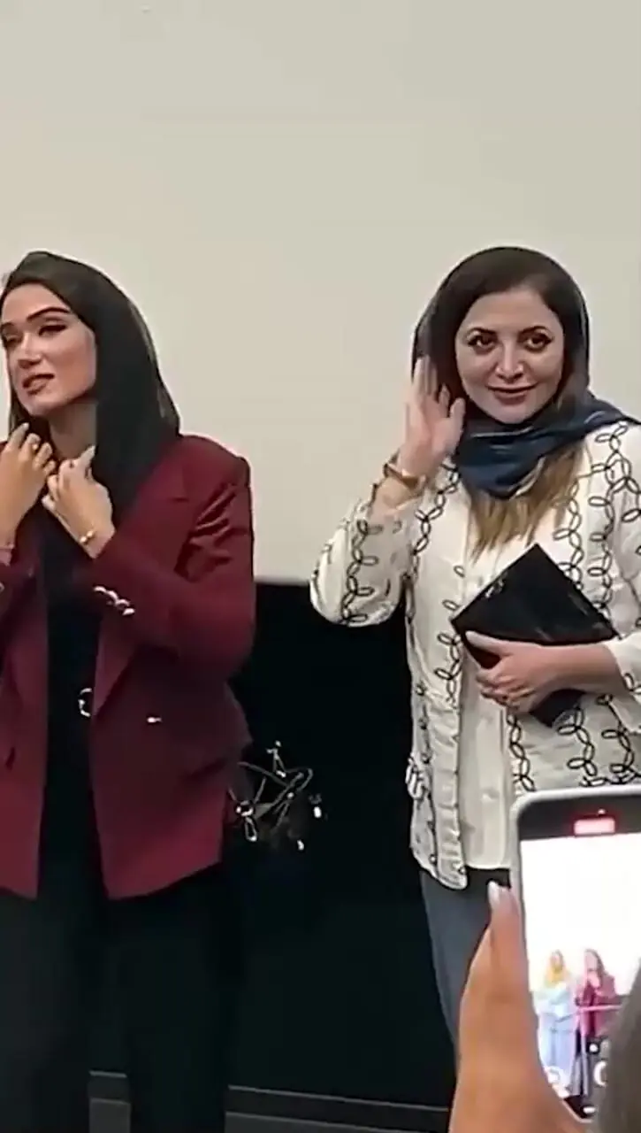 فیلم/ مواظبت مادرانه رویا میرعلمی از بازیگر زن / وقتی رویا حواسش به همه چیز هست، حتی روسری دوستش ...