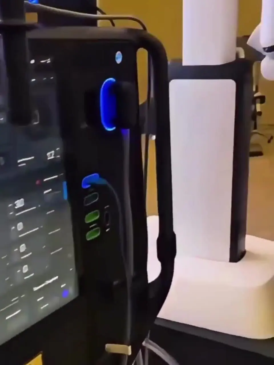 جراحی رباتیک جدید ترین تکنیک روز های دنیای پزشکی! + فیلم