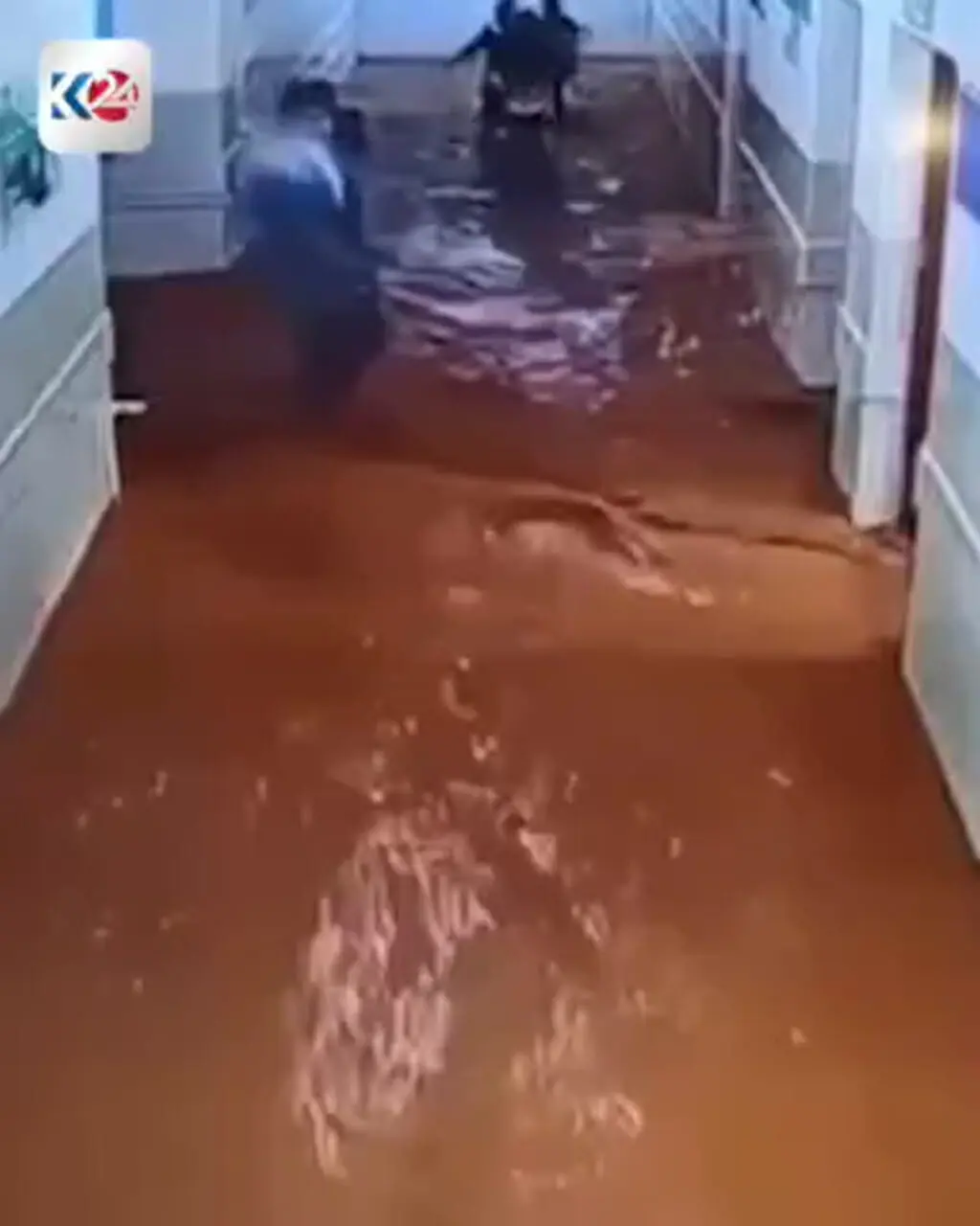 فیلم لحظه وقوع سیلاب در مدرسه چمچمال