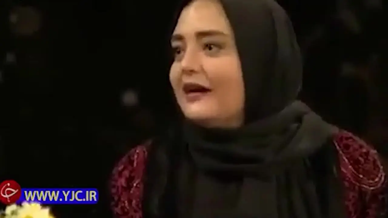 فیلم/ علی اوجی: سر فیلم برداری با نرگش خندیدیم و من گفتم با من ازدواج می کنی...  بعد به مامانش گفتم و تو مشهد ازش بله گرفتم و شب یلدا رفتیمم خواستگاری...!