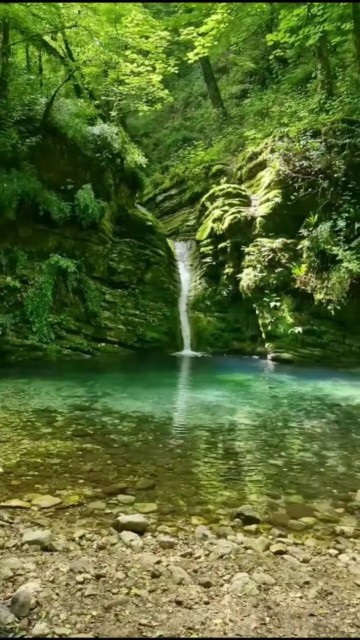 فیلم مناظر دیدنی آبشار کیامید در مازندران