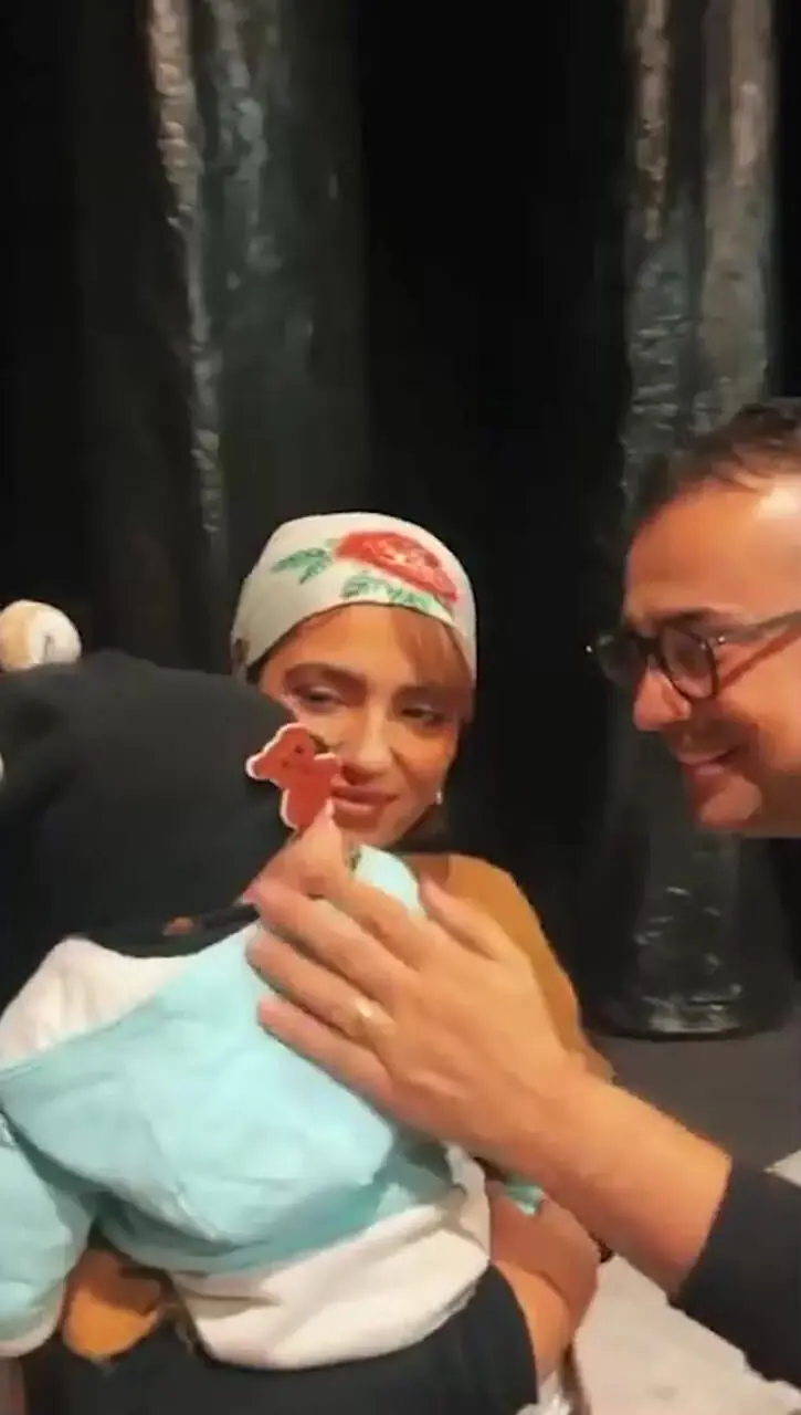 فیلم / لحظاتی عشقولانه و پر از اشک مونا کرمی و سپند امیرسلیمانی در روز مادر .../ عشقتان جاویدان