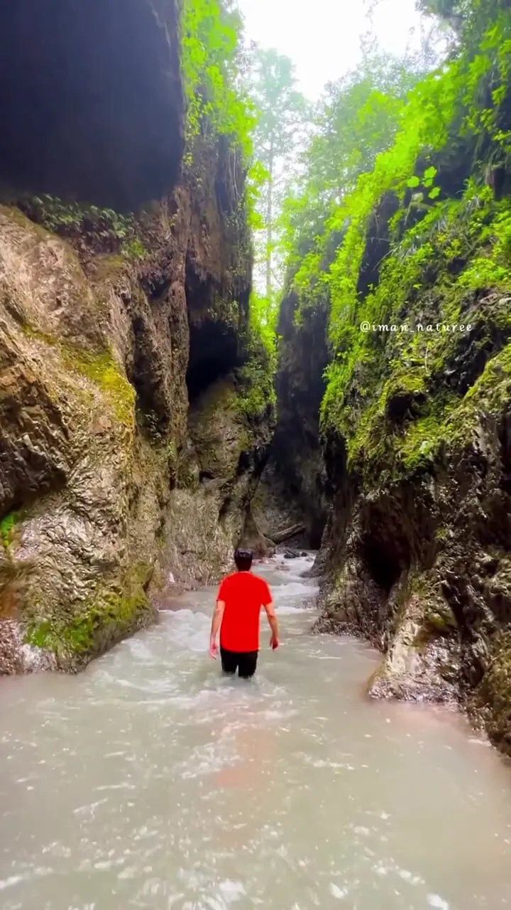 فیلم پیاده‌روی ۴۵ دقیقه‌ای در تنگه انگتارود