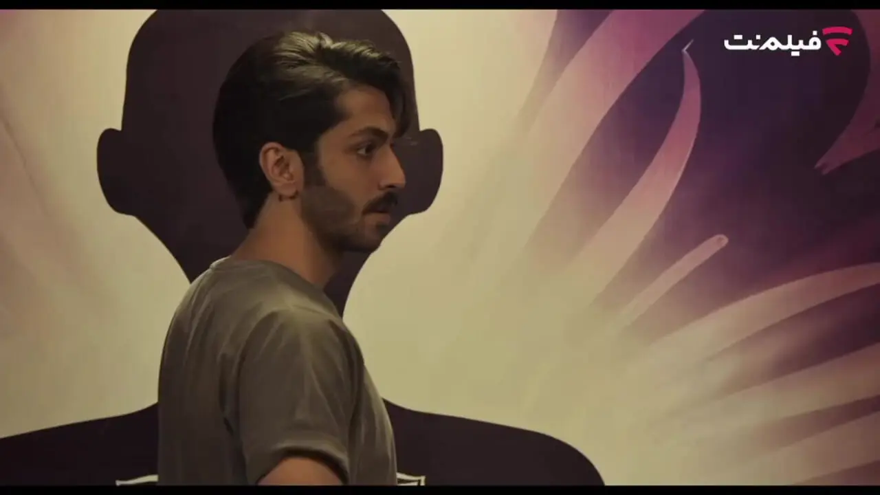 سکانس فوق جذاب سریال گردن‌زنی/ تمرین کیسان دیباج با خواهرش و آماده شدن برای هنرنمایی وسط مراسم عروسی