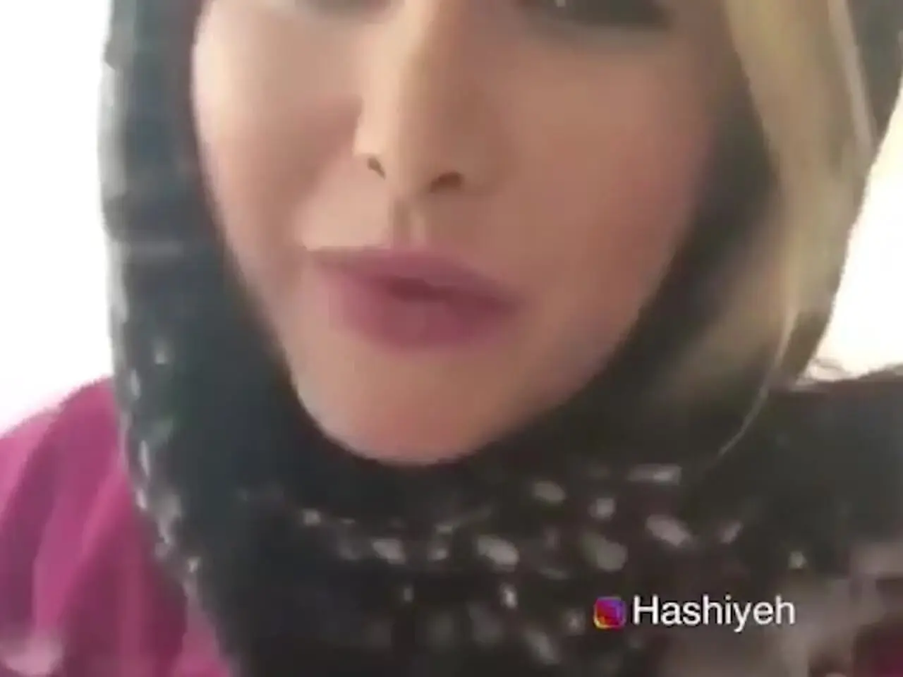 فیلم / فریبا نادری: مثلا همه بازیگران دیگر به حسن روحانی رای دادم چون گزینه بهتری نبود! ... / اگر ....