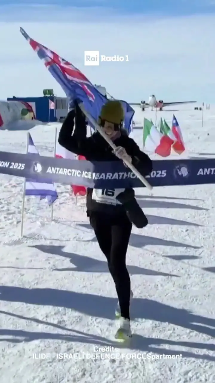 فیلم پیروزی اترین دیریسدیل در دو ماراتن قطب جنوب