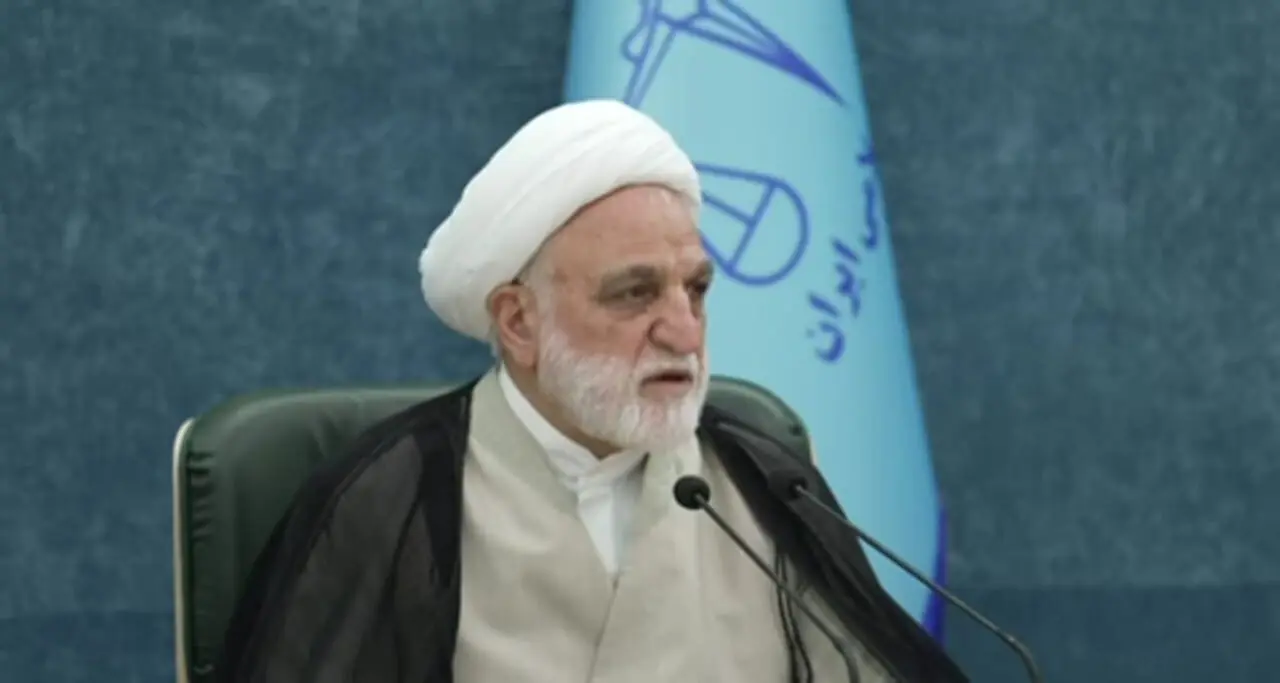  رئیس قوه قضاییه: فساد قابل تحمل نیست / برخورد قاطعانه با اخلالگران بازار ارز/ سازمان بازرسی مسأله ارز را رها نکند