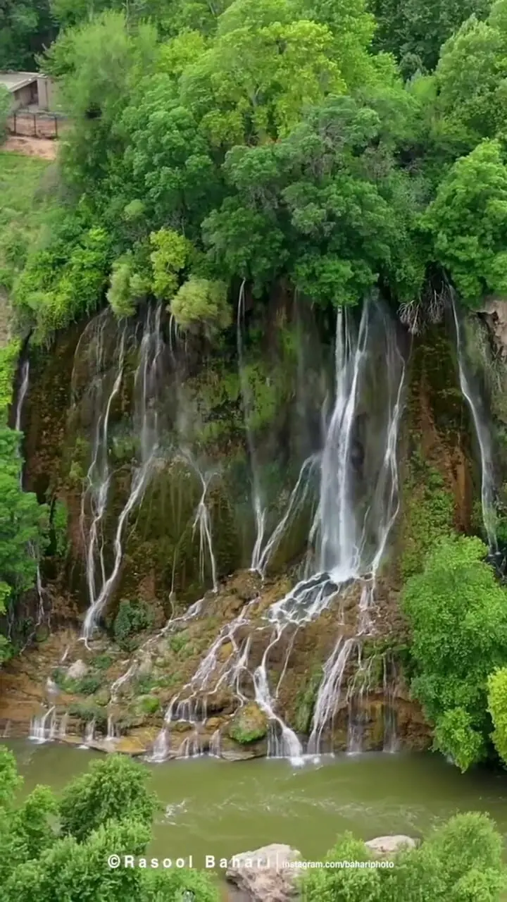 فیلم مناظر دیدنی آبشار بیشه از نمای هوایی