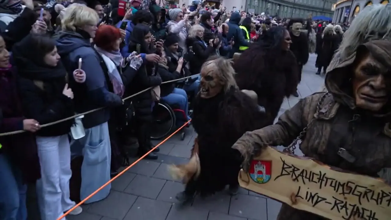 فیلم رژه شیاطین شاخدار کرامپوس در مونیخ