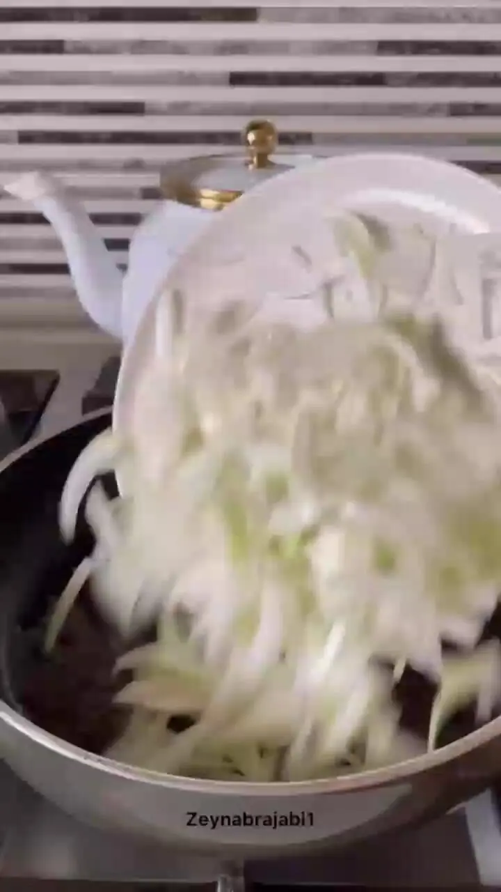 فیلم طرز تهیه باقالی پلو با گوشت قلقلی