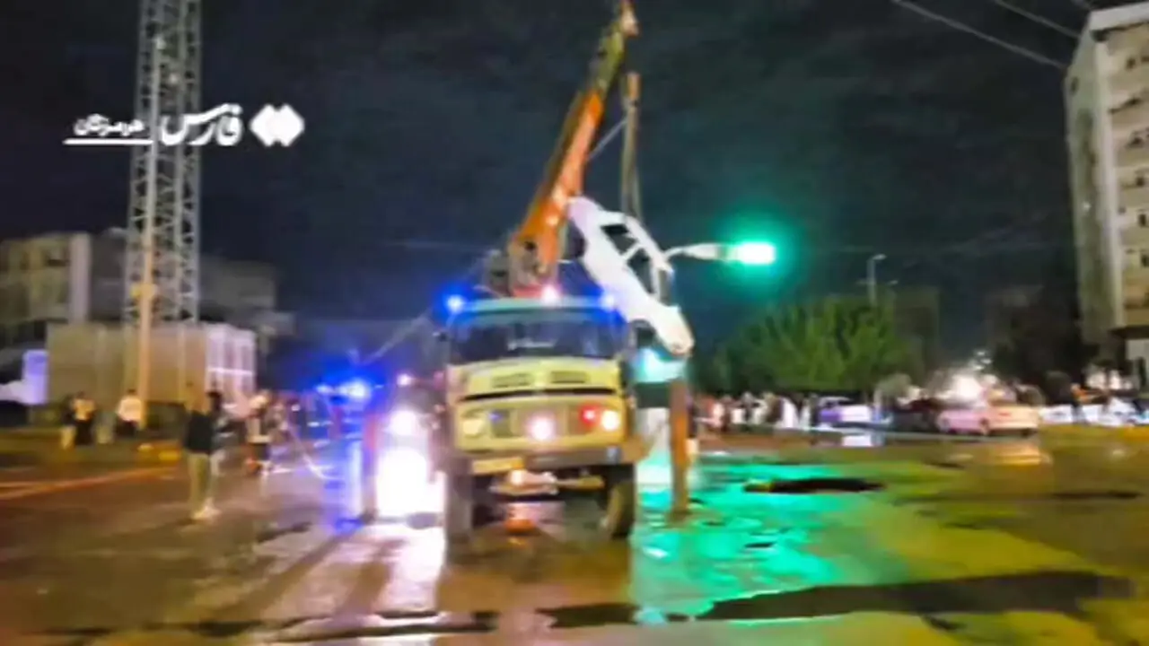 فیلم حادثه فرونشست زمین در یکی از مناطق بندرعباس