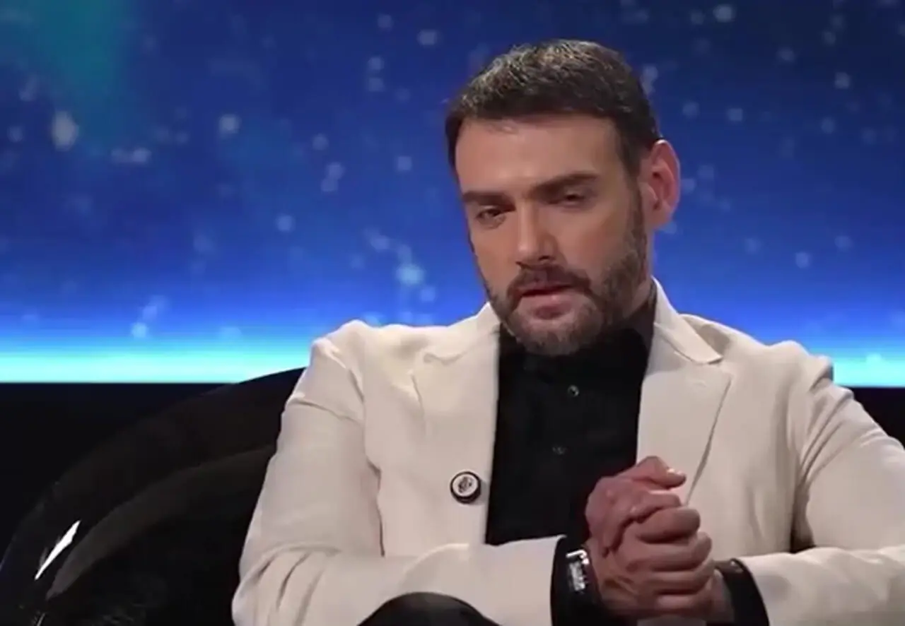 فیلم / ضجه های  جگرسوز نسرین مقانلو: بزرگترین اشتباهم برنگشتن پیش بچه هام بود چون .../  همیشه می گفتم هنوز  ... / تلخ ترین چیز از دست دادن عزیزه ...